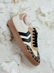 Mo Zoe Su Leopardo